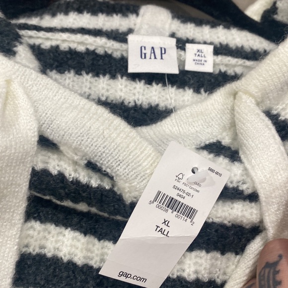 NWT gap grey white striped hooded sweater XL tall - Picture 5 of 11
